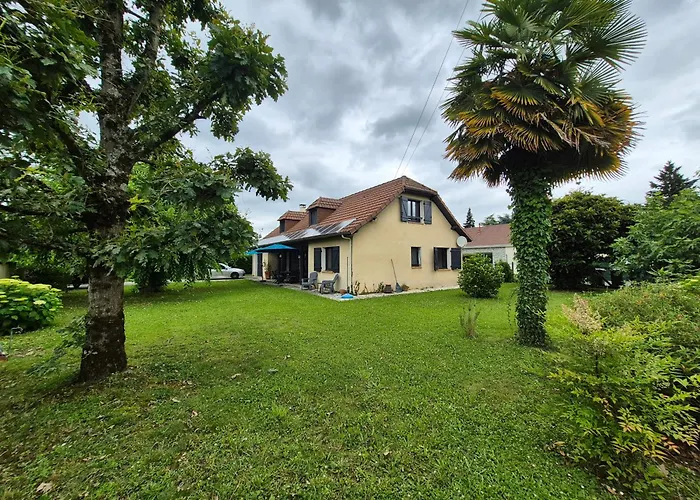 Maison Familiale Avec Jardin - Proche Centre Pau Gelos